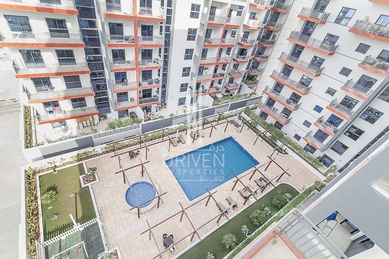 Bright 2 BR | Near Metro | Close kitchen Bright 2 BR | Near Metro | Close kitchen