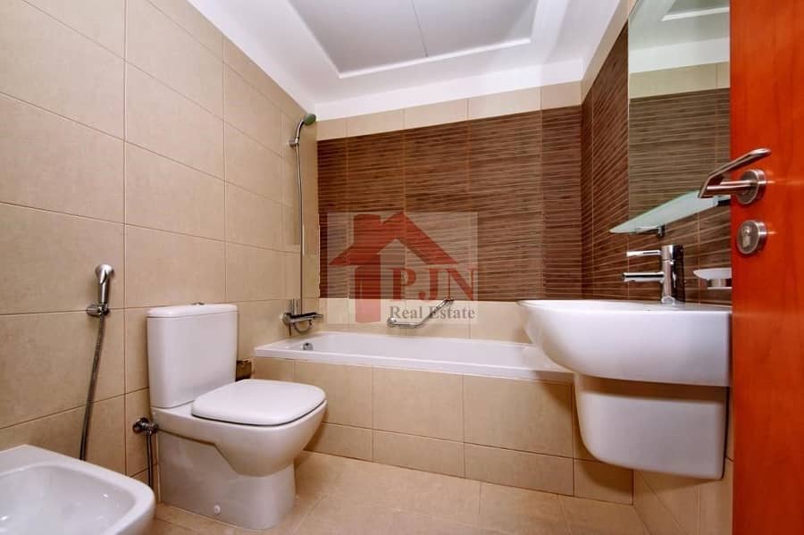 6 bathroom 4. jpeg