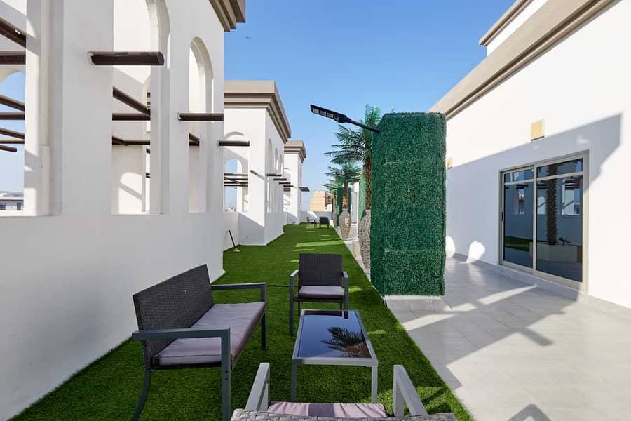 12 Plazzo_rooftop_7. jpg
