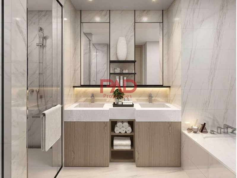 5 Bathroom. jpg