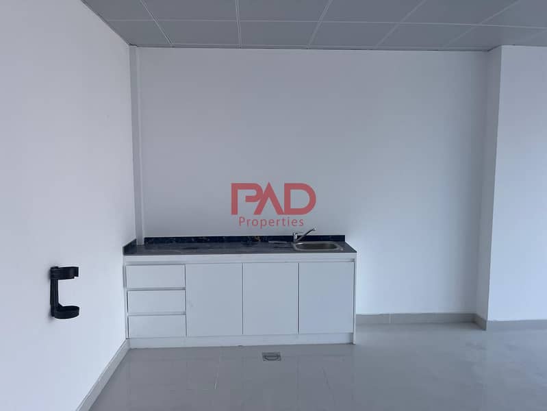11 e5fae22e-2198-4c3e-8336-edf28fda12fc. jpg