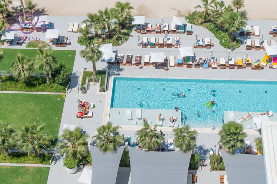 21 Pool. jpg