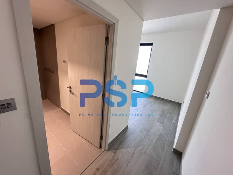15 1 MASTER BEDROOM ENTRANCE. JPG