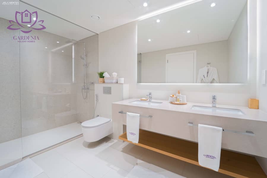 15 Bath 1 1. jpg