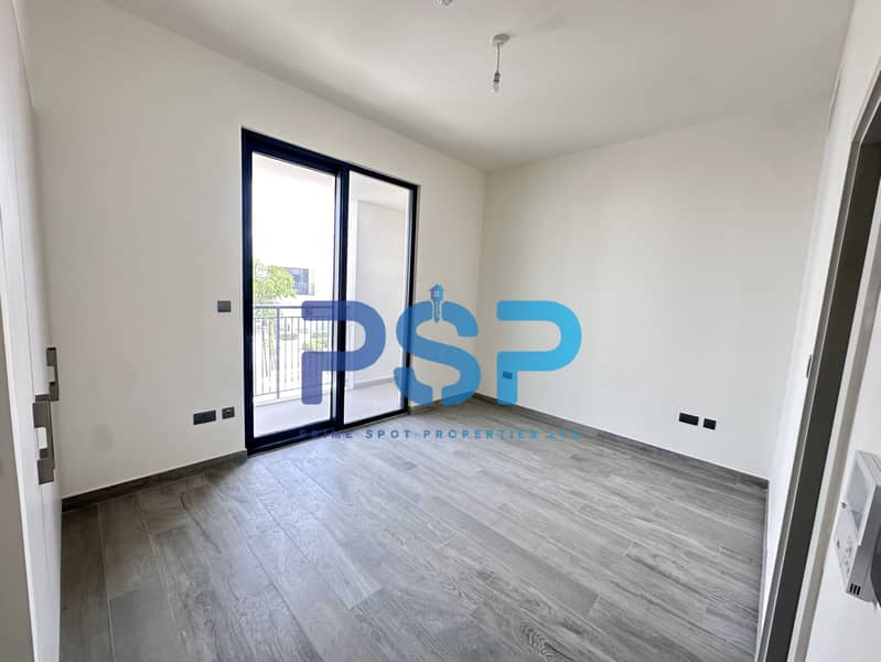 15 . MASTER BEDROOM 3. jpg