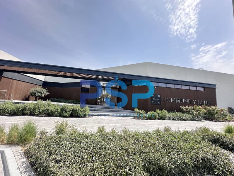 20 1 COM CENTER. . . jpg