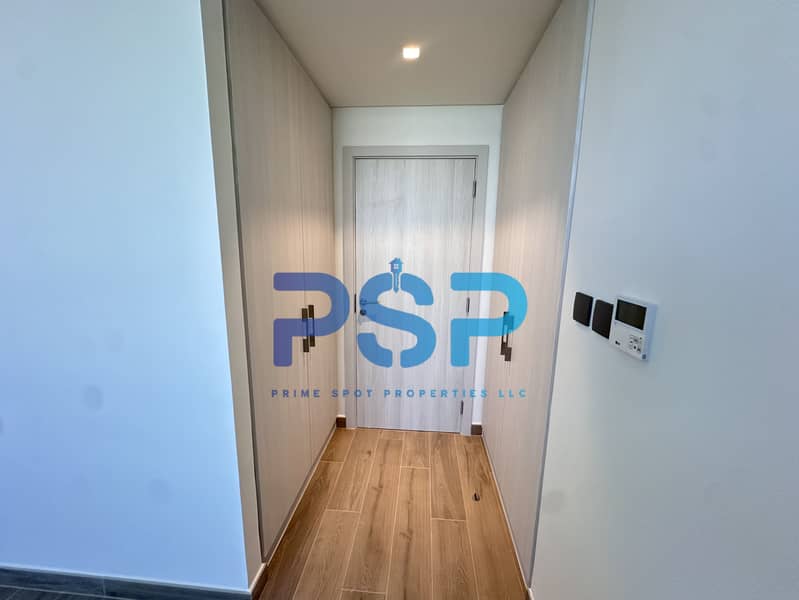 10 1 ROOM #3. JPG