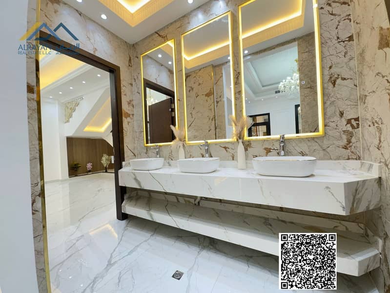 8 d2a7fa28-7a61-40fe-8aa0-fbb8bd59aeec. jpg