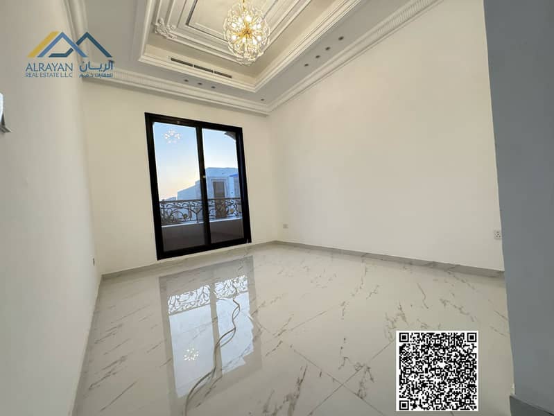 30 ebae922c-456d-4967-81ae-c663225cdf86. jpg
