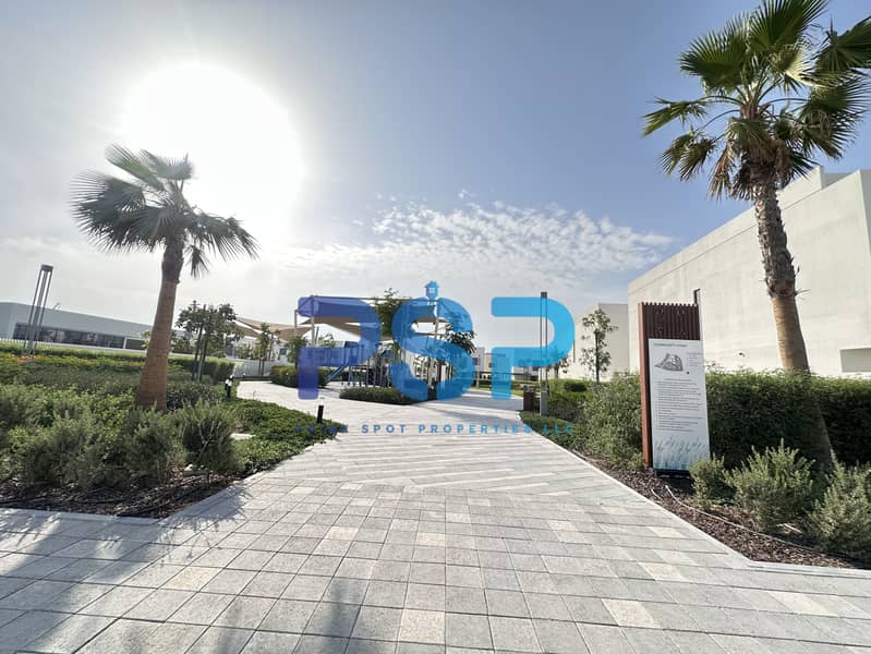 19 1 COMMUNITY PARK. JPG