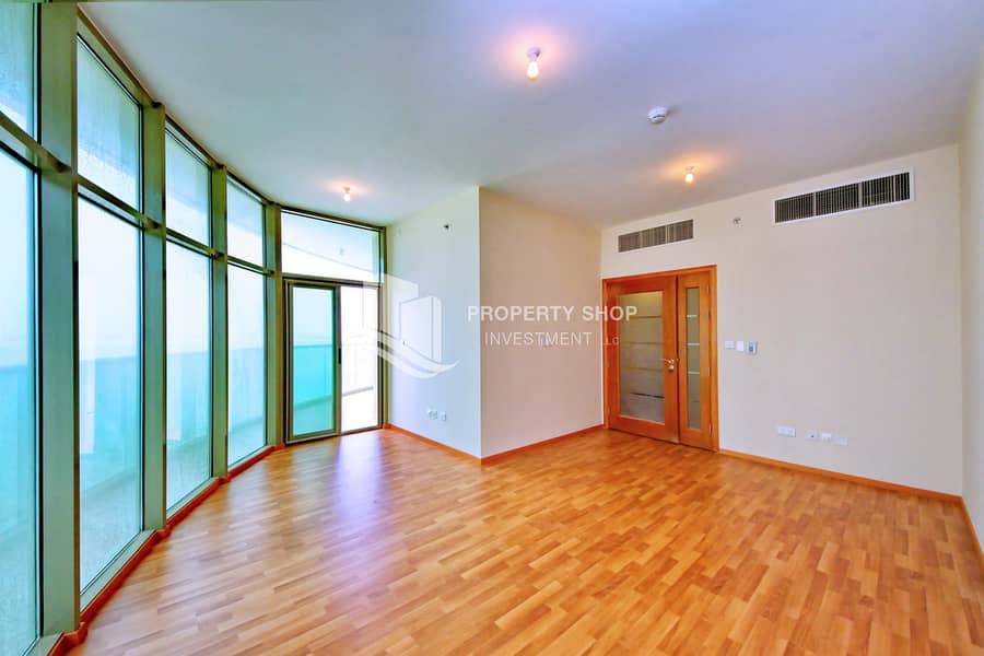 3 1-br-apartment-al-reem-island-shams-abu-dhabi-beach-tower-a-dining-area. JPG