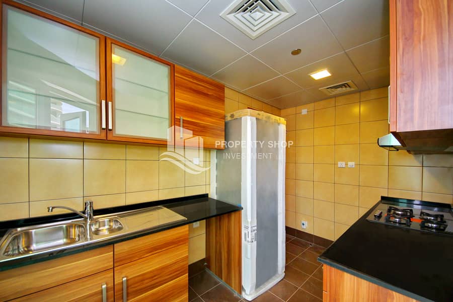 8 1-br-apartment-al-reem-island-shams-abu-dhabi-beach-tower-a-kitchen-2. JPG