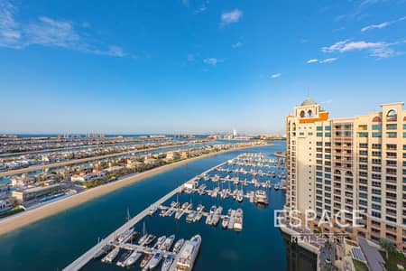 5 Bedroom Flat for Sale in Palm Jumeirah, Dubai - Fully Renovated | Triplex Unit |Palm View