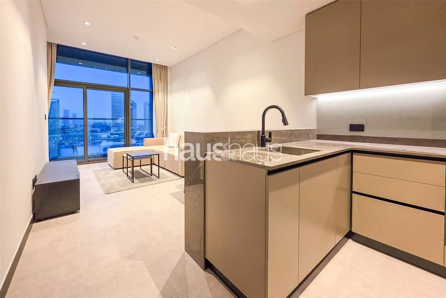 Vacant | Canal View | Select Quality Vacant | Canal View | Select Quality