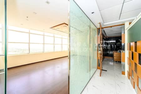 Office for Sale in Jumeirah Lake Towers (JLT), Dubai - Fitted Office | Close to Metro | Freezone