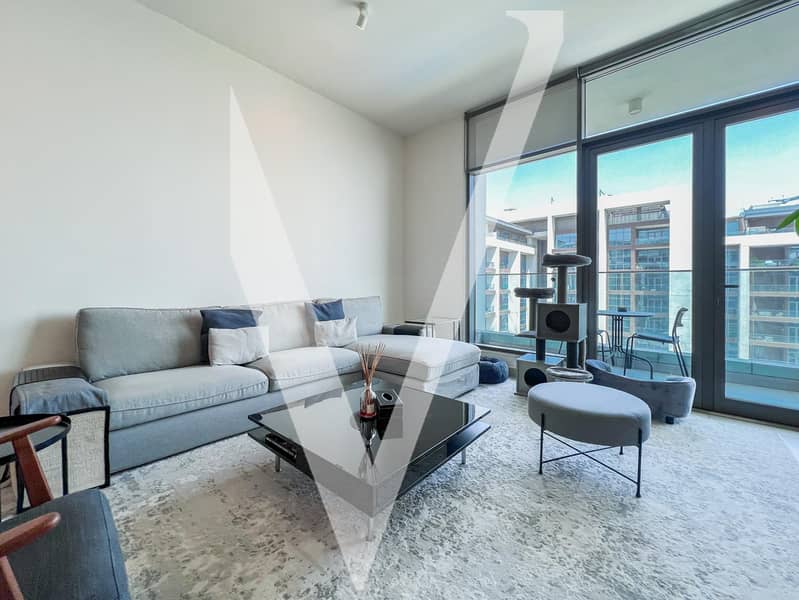 Fully Furnished | Pool View | Modern Layout Fully Furnished | Pool View | Modern Layout