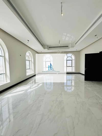 9 Bedroom Villa for Rent in Al Rahbah, Abu Dhabi - 02d7f190-8f43-47f7-9122-420bc37ae19a. jpg