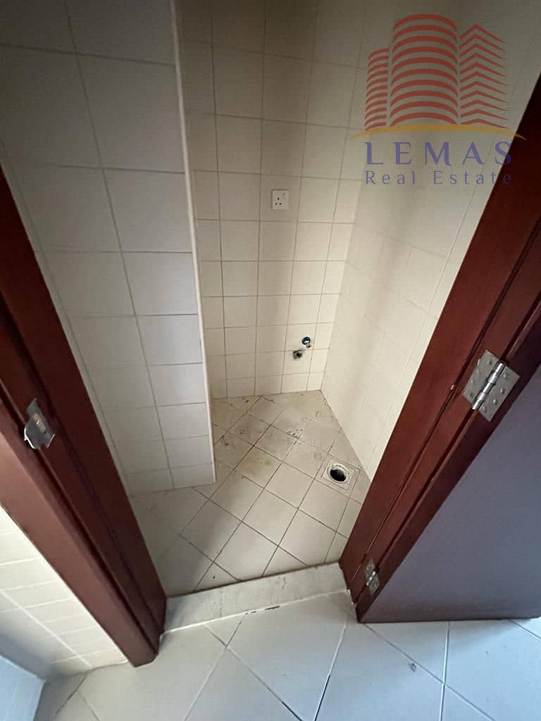 11 169493a4-ca43-4bd1-acae-4f3d095d3dcb. jpg