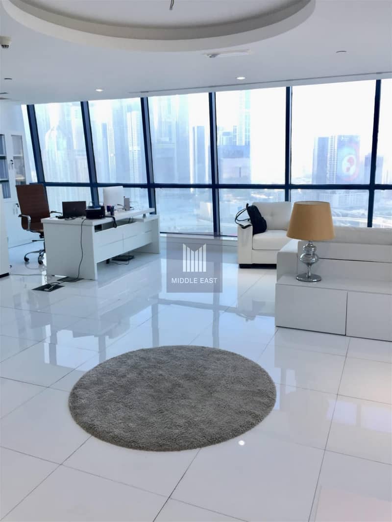 Fully equipped office | JLT