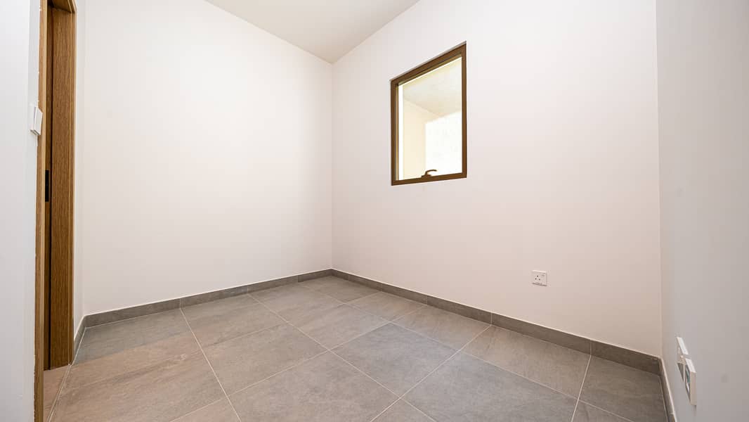 5 SRJ04390. jpg