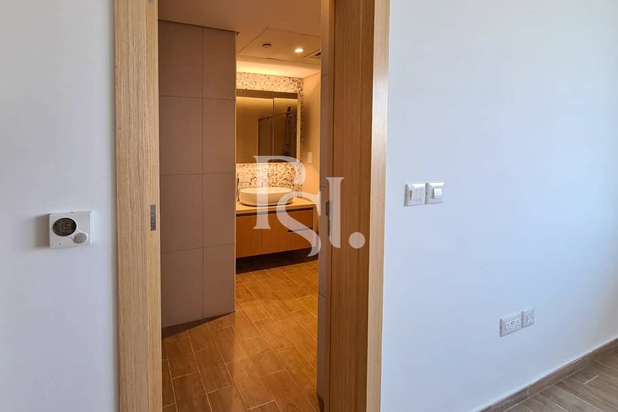 10 2BRM-Unit-904-Mayan-2-Yas-Island-Abu-Dhabi-UAE (12). jpg