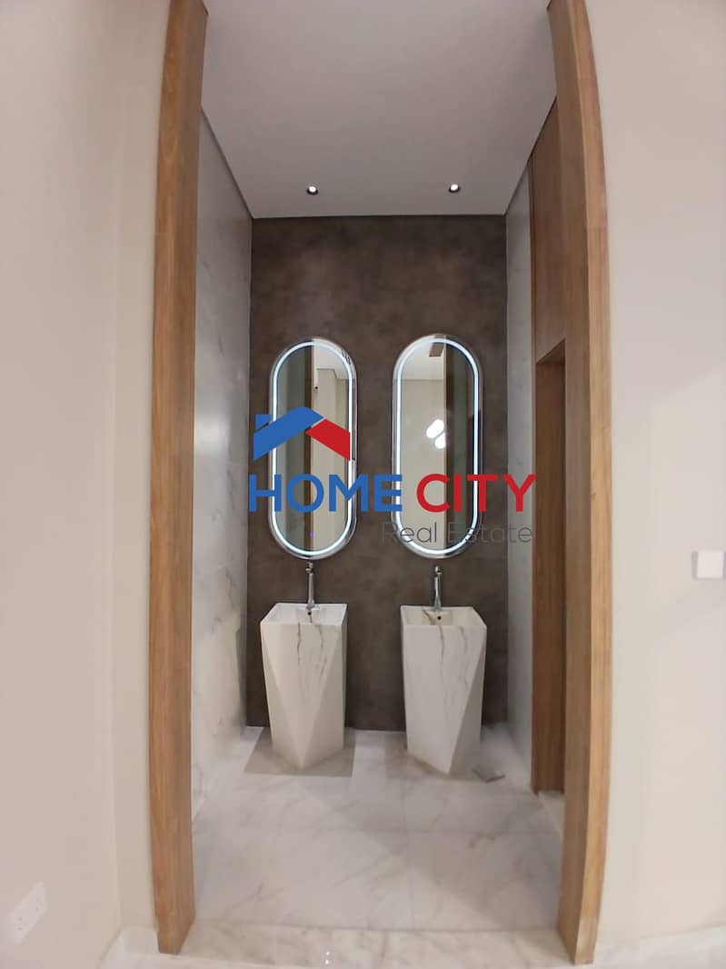 2 5cd8ba15-1e10-43b9-ac3f-806e1dc5f226. jpg