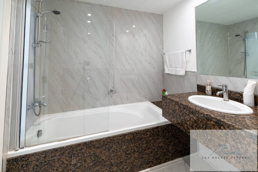 25 R6M22074-HDR. jpg