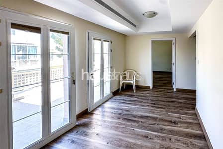 3 Bedroom Villa for Rent in The Lakes, Dubai - Upgraded | 3 Bedroom | Open plan