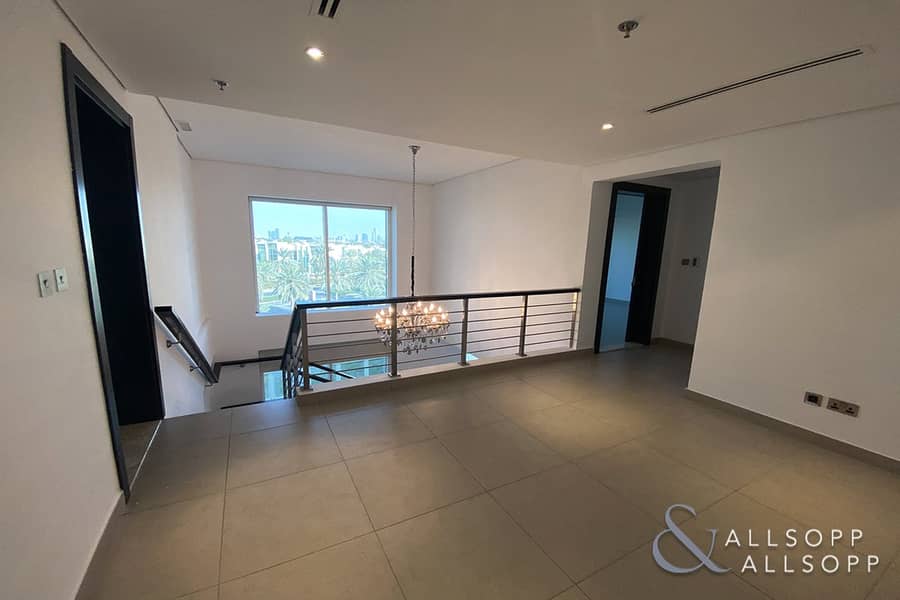 6 3 Beds Duplex | Lake View | Available Now