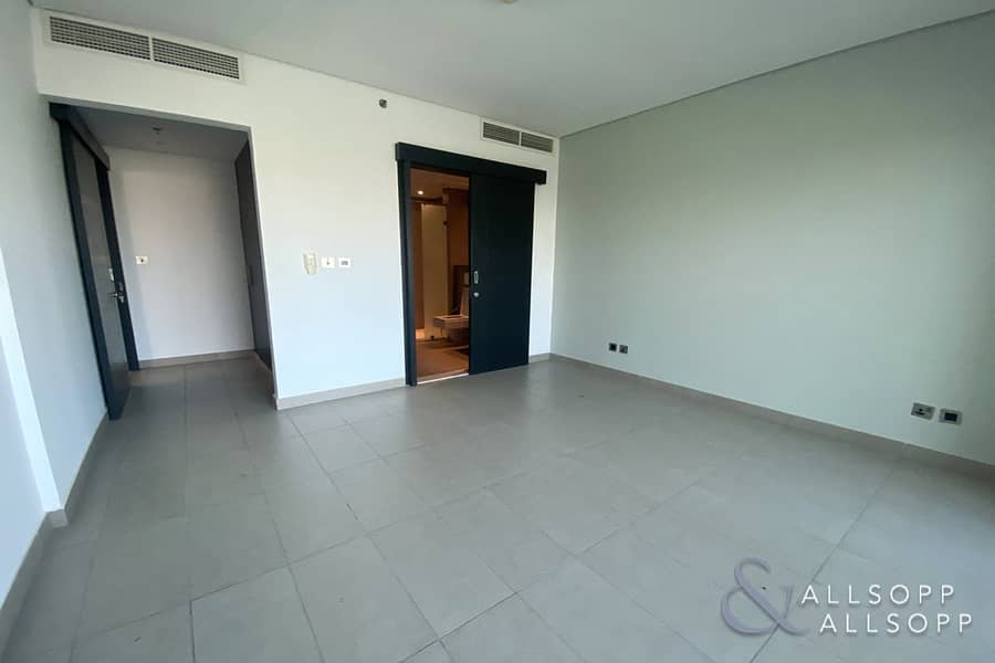 8 3 Beds Duplex | Lake View | Available Now