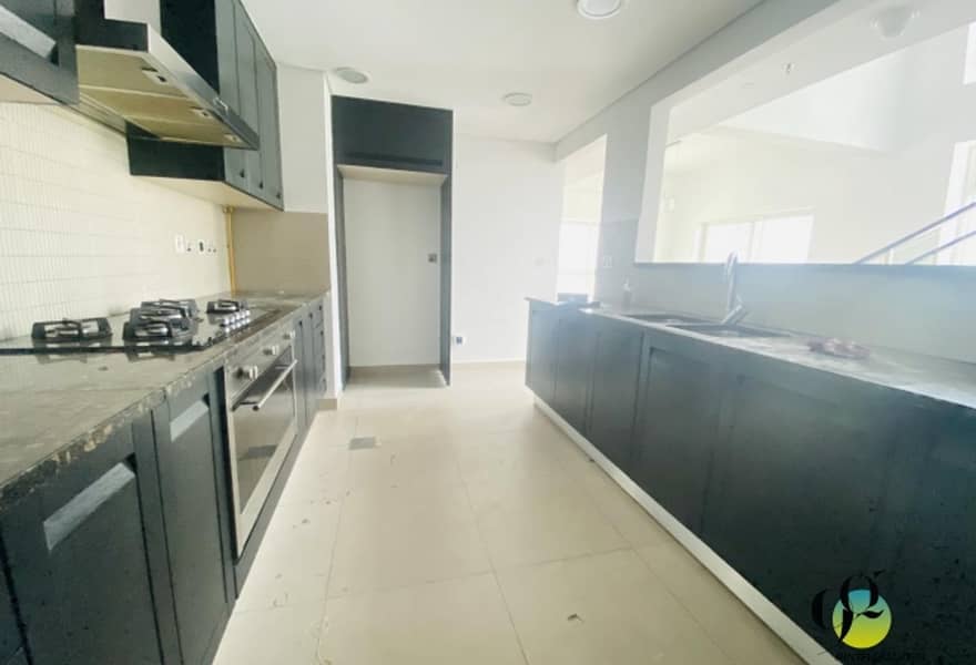 13 1 Month FREE ~ 3BED Duplex+ Maid's room
