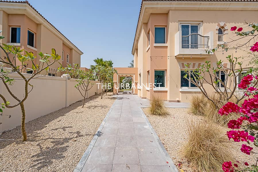 OPEN HOUSE: 12–3PM Sun May 4 | By Appointment OPEN HOUSE: 12–3PM Sun May 4 | By Appointment