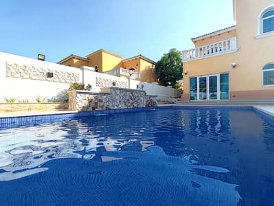 朱美拉公园社区， 迪拜 7 卧室别墅待租 - pool-05. jpg