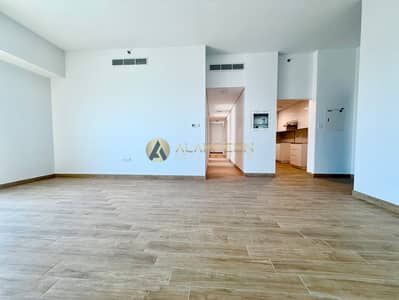 Luxurious 3BHK | With All Facilities | Near Metro