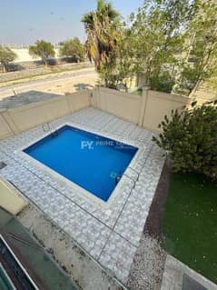 فیلا في شارع الخليج العربي،البطين 5 غرف 4850000 درهم - 11447686