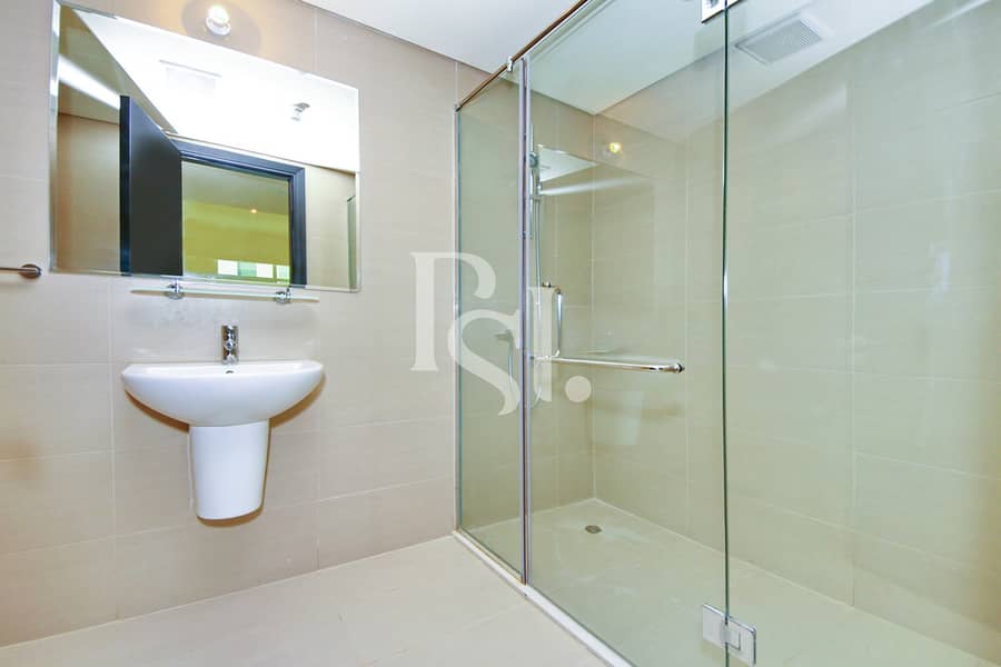9 3BRM-Unit-4101-Tala-Tower-Marina-Square-Al-Reem-Island-Abu-Dhabi-UAE (2). jpg