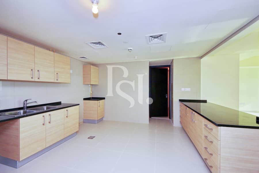 10 3BRM-Unit-4101-Tala-Tower-Marina-Square-Al-Reem-Island-Abu-Dhabi-UAE (16). jpg