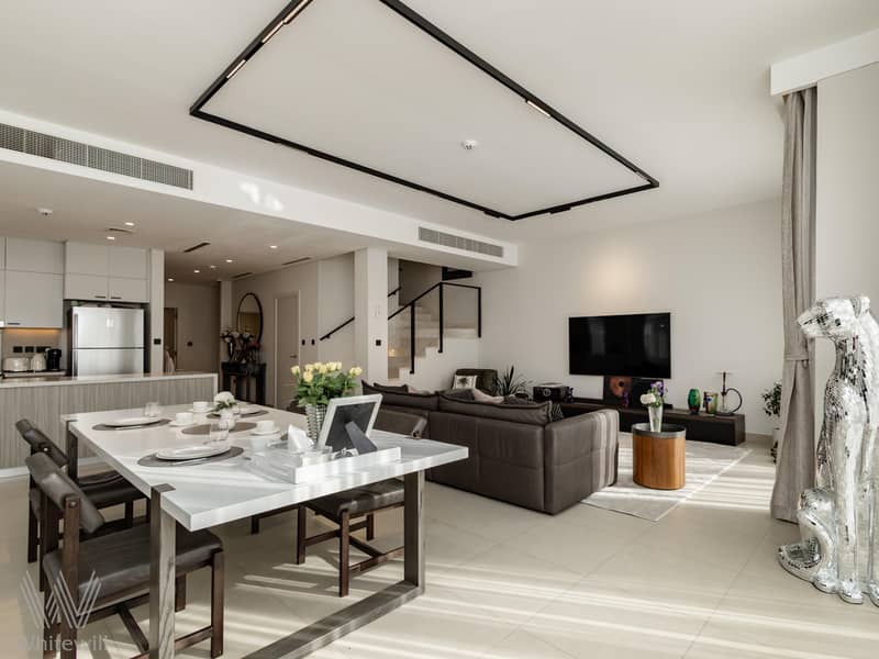 位于迪拜山庄,高尔夫树园社区 4 卧室的联排别墅 12000000 AED - 10948385 位于迪拜山庄,高尔夫树园社区 4 卧室的联排别墅 12000000 AED - 10948385