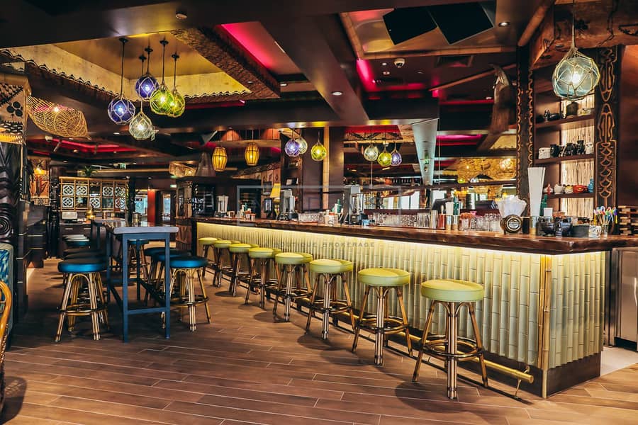22 Trader Vic_s JBR(2). jpg