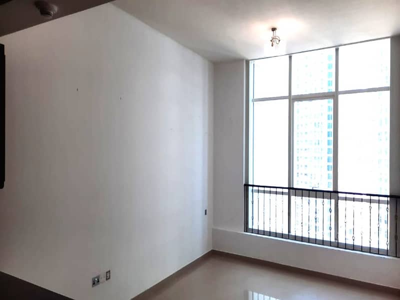 Hot Deal | Large Layout | Vacant Hot Deal | Large Layout | Vacant