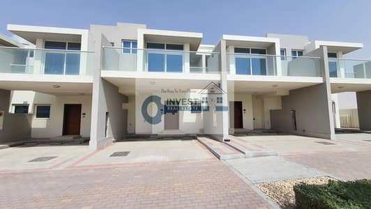 3 Bedroom Townhouse for Sale in DAMAC Hills 2 (Akoya by DAMAC), Dubai - Middle B2B |  Investor Deal | Closed Kitchen | RR-M TYPE