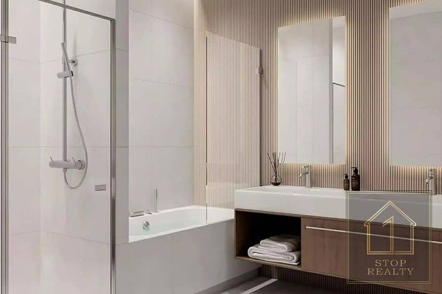 15 Bathroom in The Pulse Beachfront. jpg