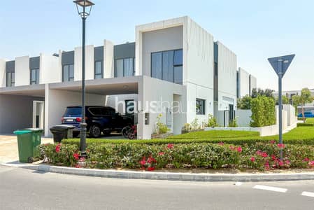 تاون هاوس 4 غرف نوم للبيع في دبي لاند، دبي - تاون هاوس في لاروزا 2،لاروزا،فيلانوفا،دبي لاند 4 غرف 4100000 درهم - 11458727 تاون هاوس 4 غرف نوم للبيع في دبي لاند، دبي - تاون هاوس في لاروزا 2،لاروزا،فيلانوفا،دبي لاند 4 غرف 4100000 درهم - 11458727