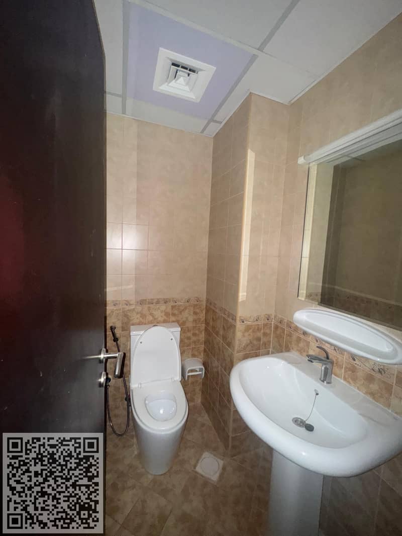 2 WhatsApp Image 2025-04-25 at 18.46. 48_37a64201. jpg