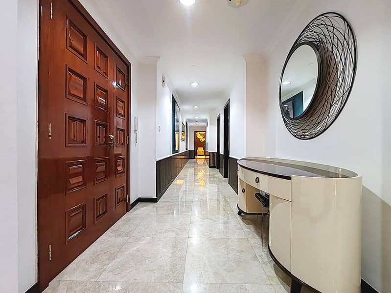 19 hall-blue-06. jpg