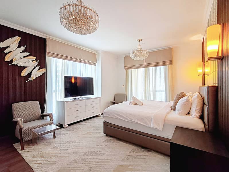 24 bedroom-mirror-03. jpg