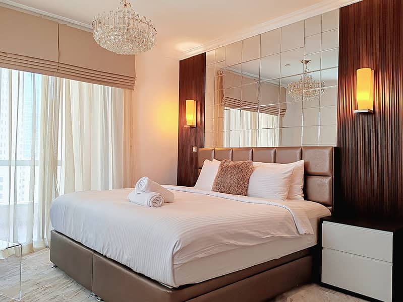 25 bedroom-mirror-02. jpg