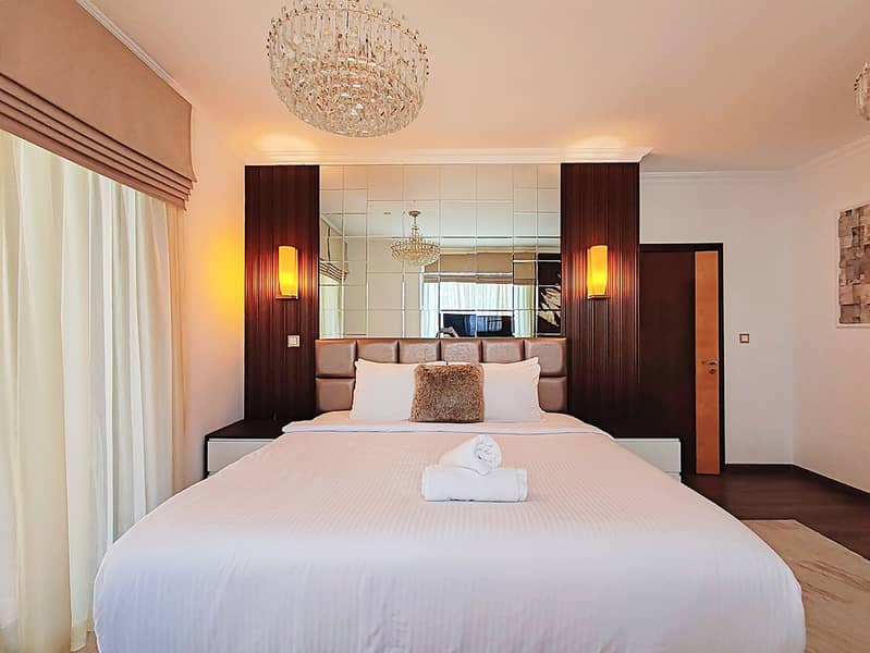 31 bedroom-mirror-09. jpg