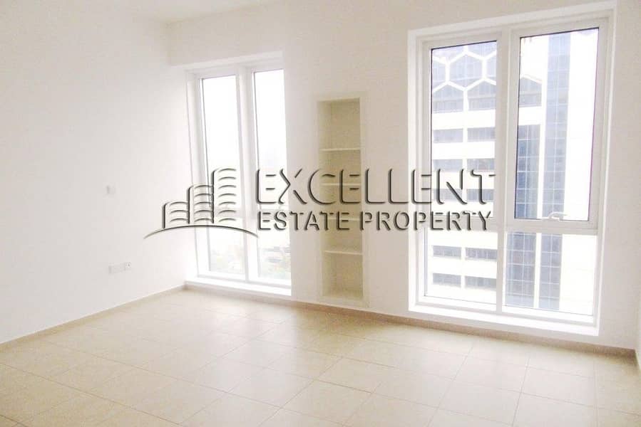 Spacious 2 BR Apartment with Parking Spacious 2 BR Apartment with Parking