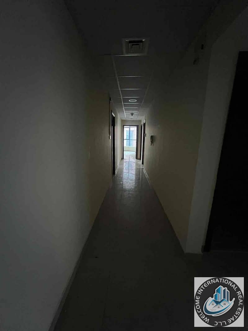 3 d85031c8-282d-4a36-9c2c-d7e30ed1a25b. jpg